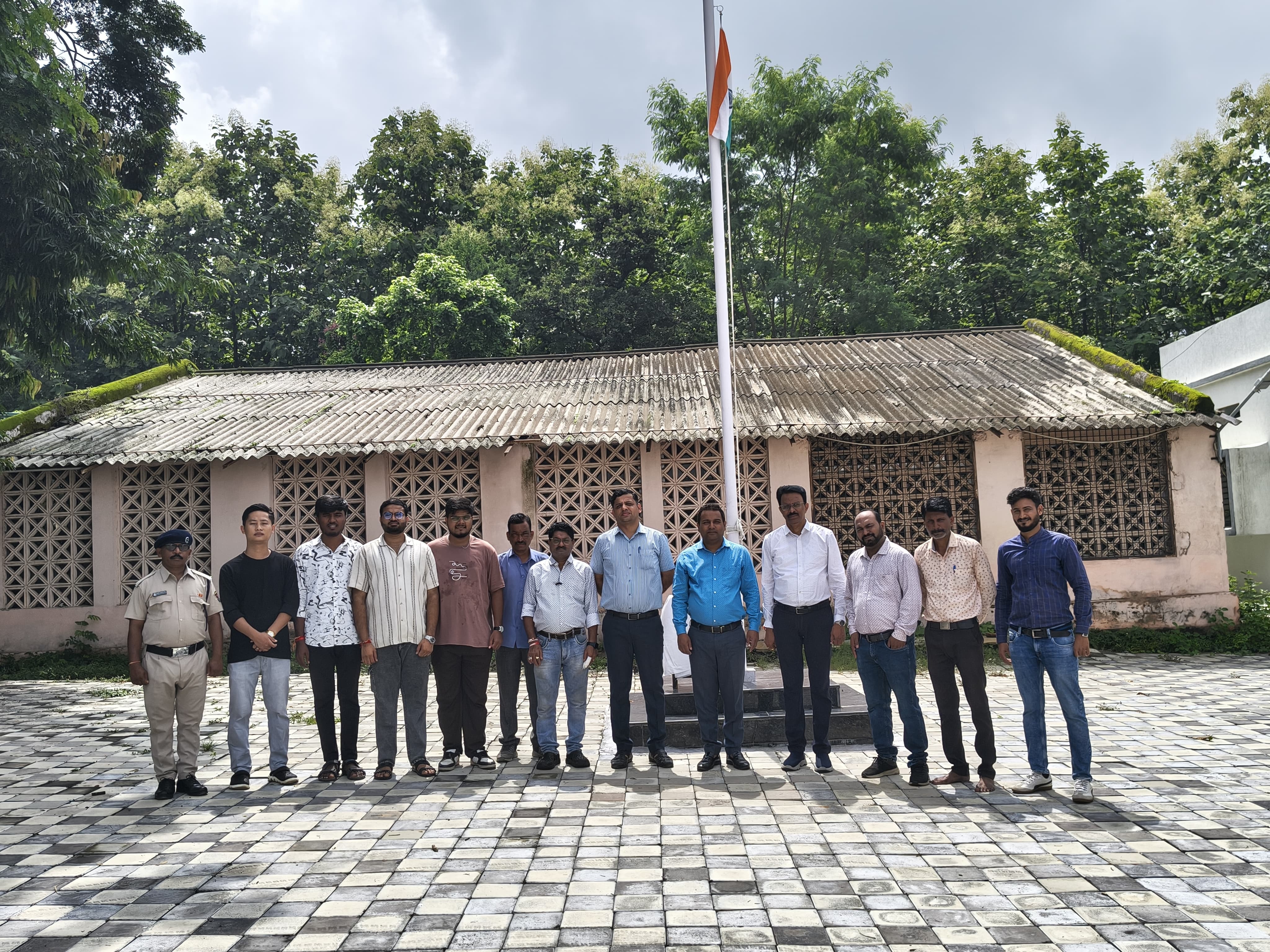 College Staff celebrating Har Ghar Tiranga